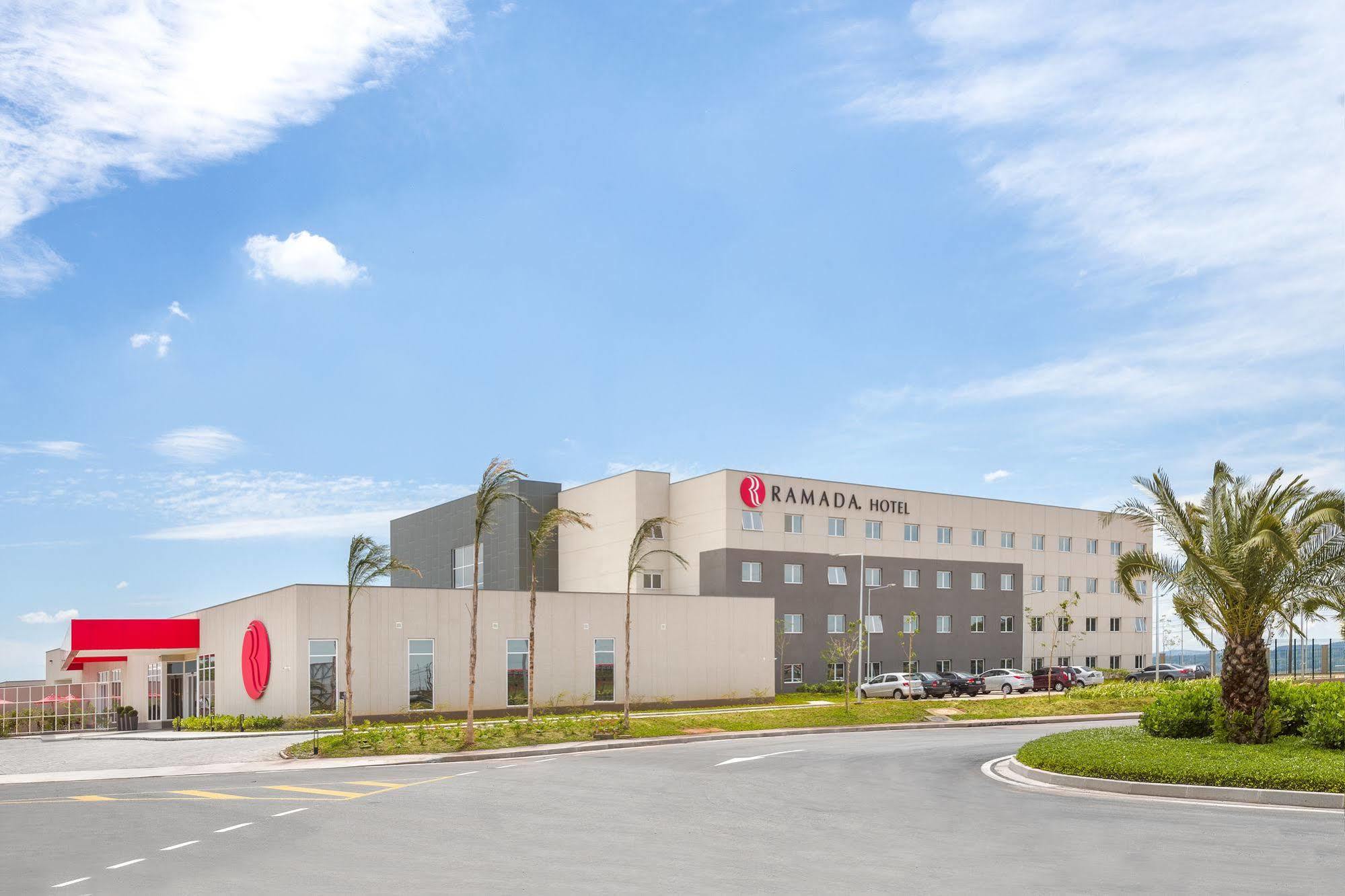 Готель Ramada Campinas Viracopos Екстер'єр фото