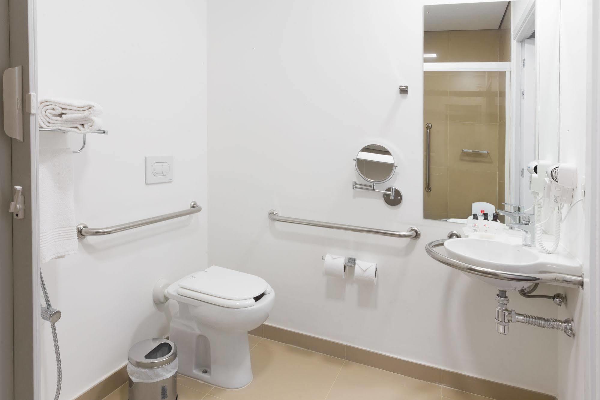 Готель Ramada Campinas Viracopos Екстер'єр фото